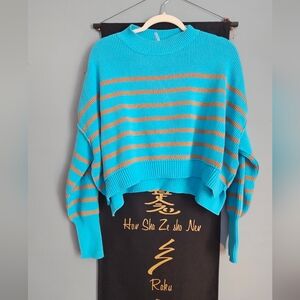 Free People Vibrant Blue and Tan Striped Cropped Sweater NWOT Medium